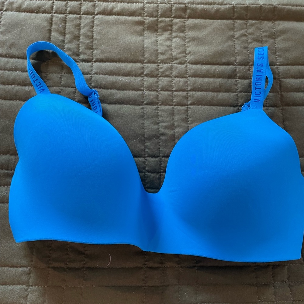 VS 36dd lightly lined wireless bra
